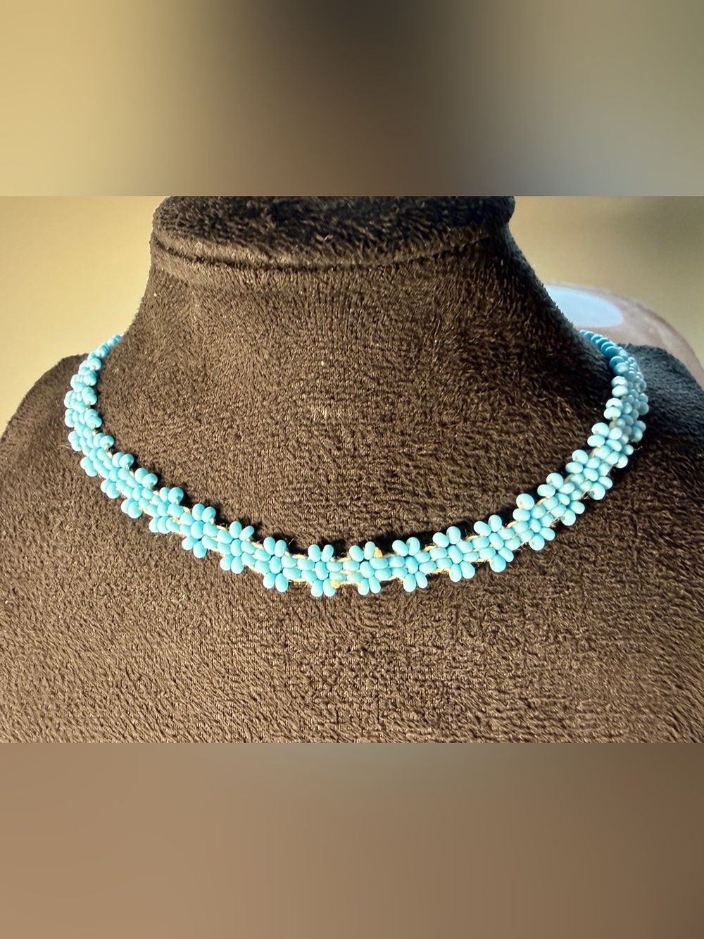 Vintage 90s/Y2K Blue Floral Seed Bead Choker/Collar Necklace